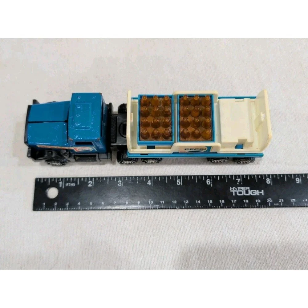 Vintage 1985 Buddy L Pepsi-Cola Delivery Truck w/ Miniature Soda Cases 8 Inch